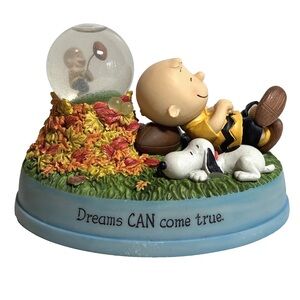 Hallmark PEANUTS "Dreams Can Come True" Snow Globe With Charlie Brown & Snoopy